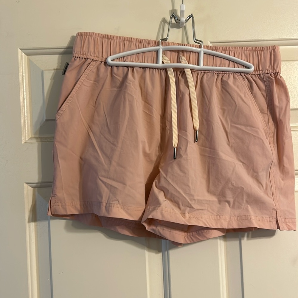 Avalanche Women’s hiking shorts size medium